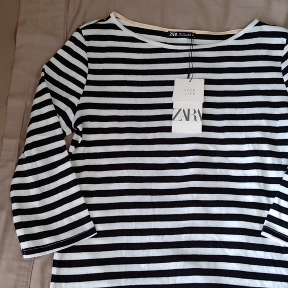 Zara Tops - Zara striped top